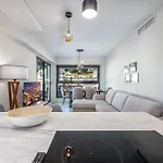 Vivi Homes - Alira, Pool, Terrace, Close To Апартаменти
