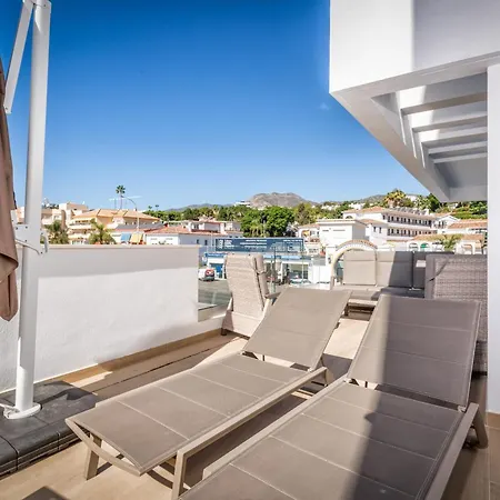 Vivi Homes - Alira, Pool, Terrace, Close To Appartement