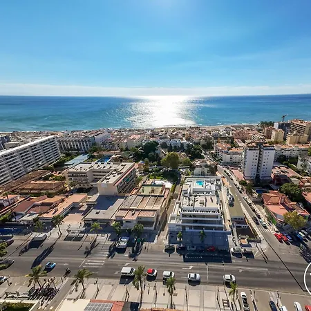 Vivi Homes - Alira, Pool, Terrace, Close To Appartement