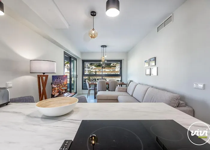 Vivi Homes - Alira, Pool, Terrace, Close To Apartamento