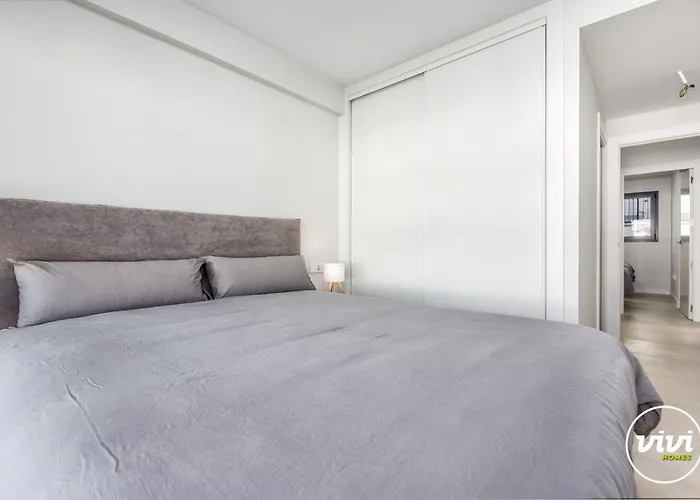 Vivi Homes - Alira, Pool, Terrace, Close To Apartamento