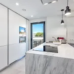 شقة Vivi Homes - Alira, Pool, Terrace, Close To