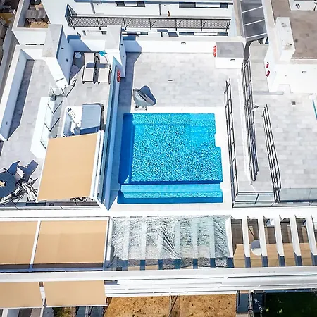 Vivi Homes - Alira, Pool, Terrace, Close To Апартаменты *
