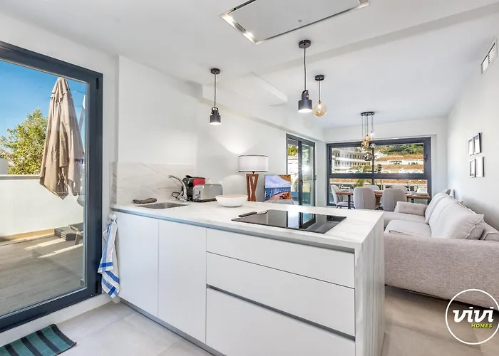 Апартаменты Vivi Homes - Alira, Pool, Terrace, Close To Торремолинос